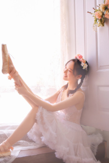 女人祼体艺术图片